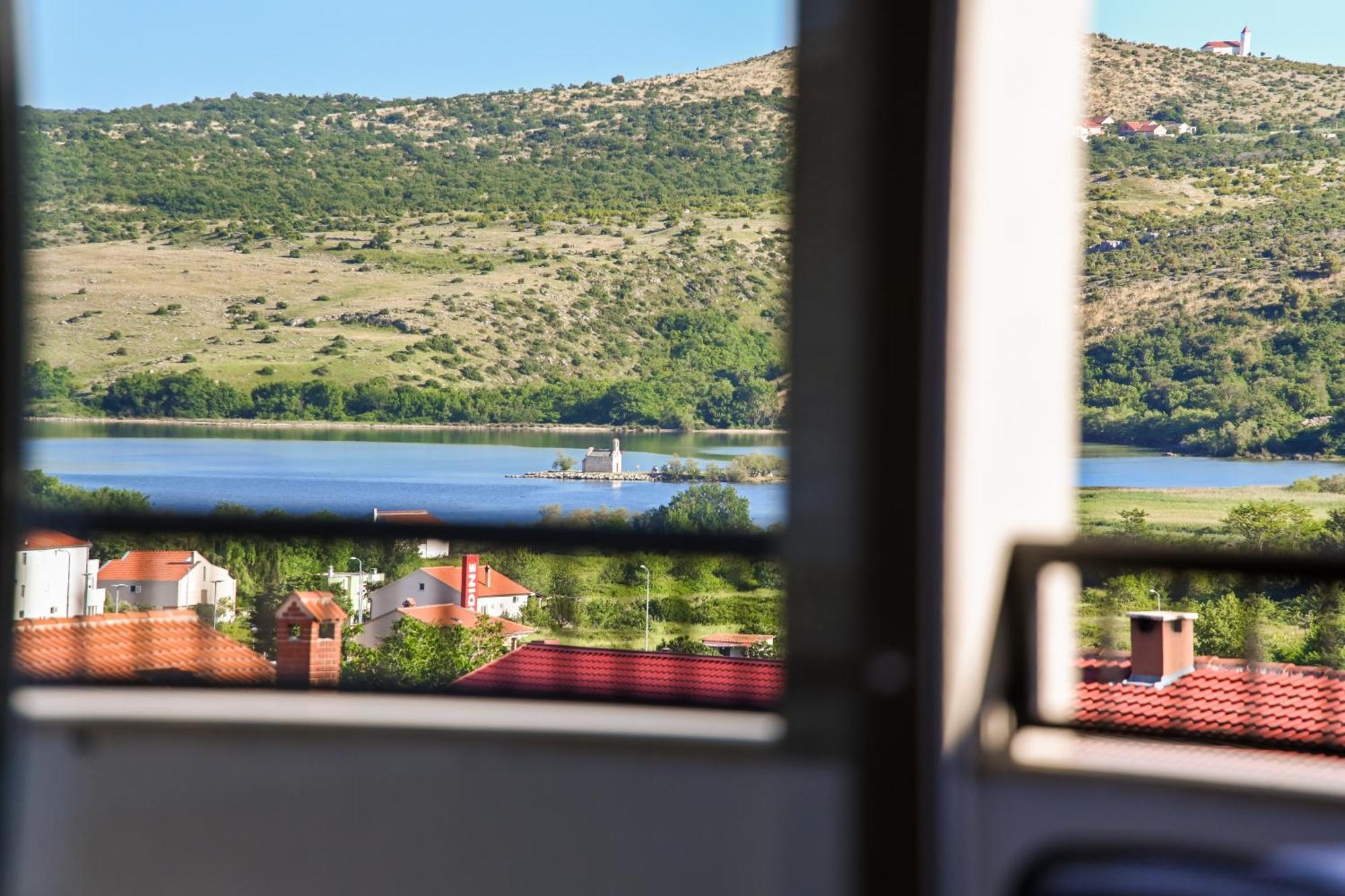 Veliki Apartman Petra Posedarje Zimmer foto
